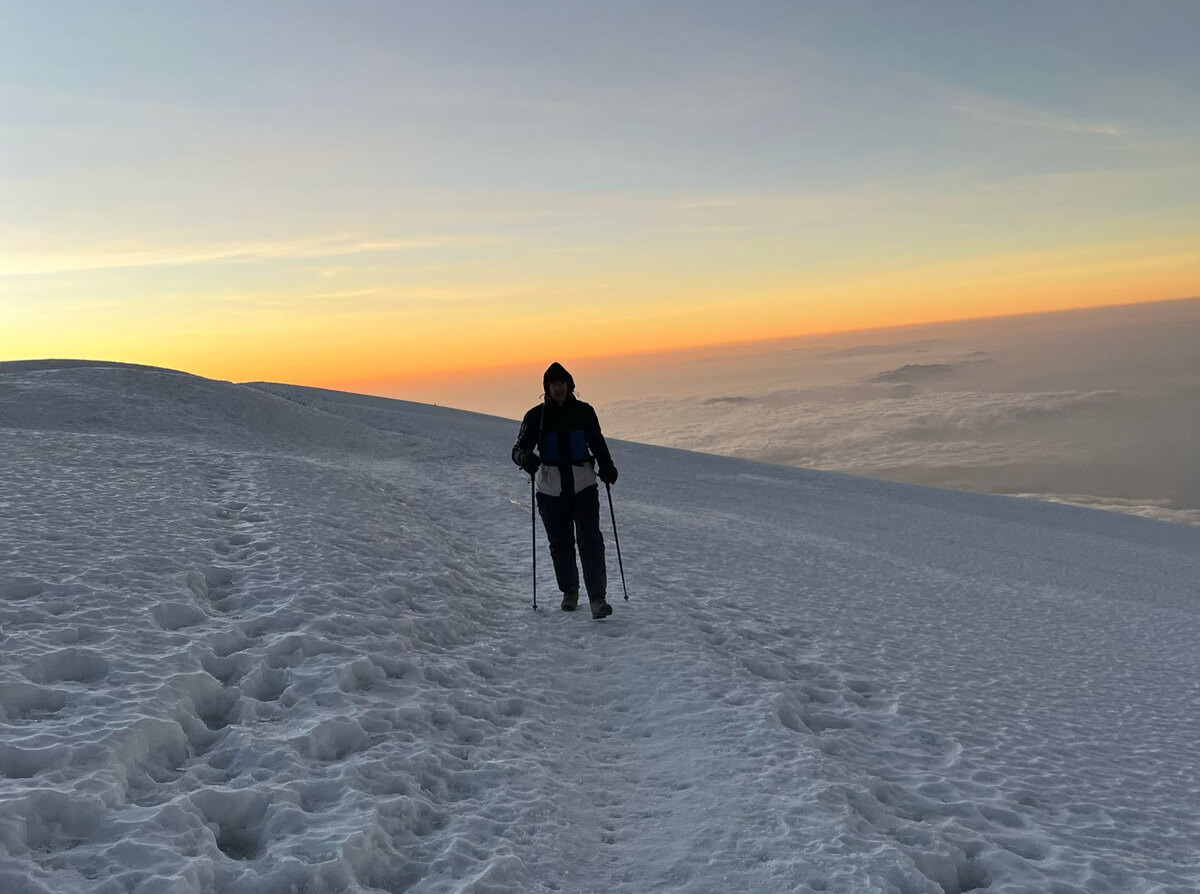mount kilimanjaro weather by month